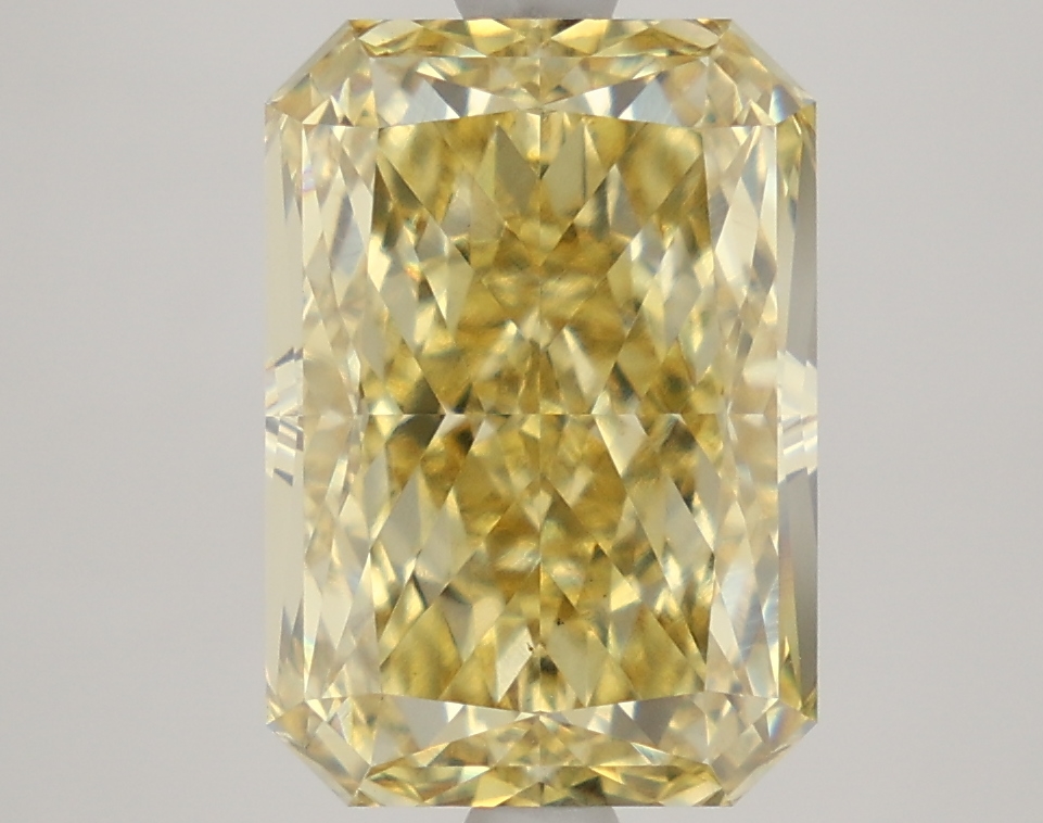 4.87-carat radiant diamond with null color, null cut, and VS1 clarity.