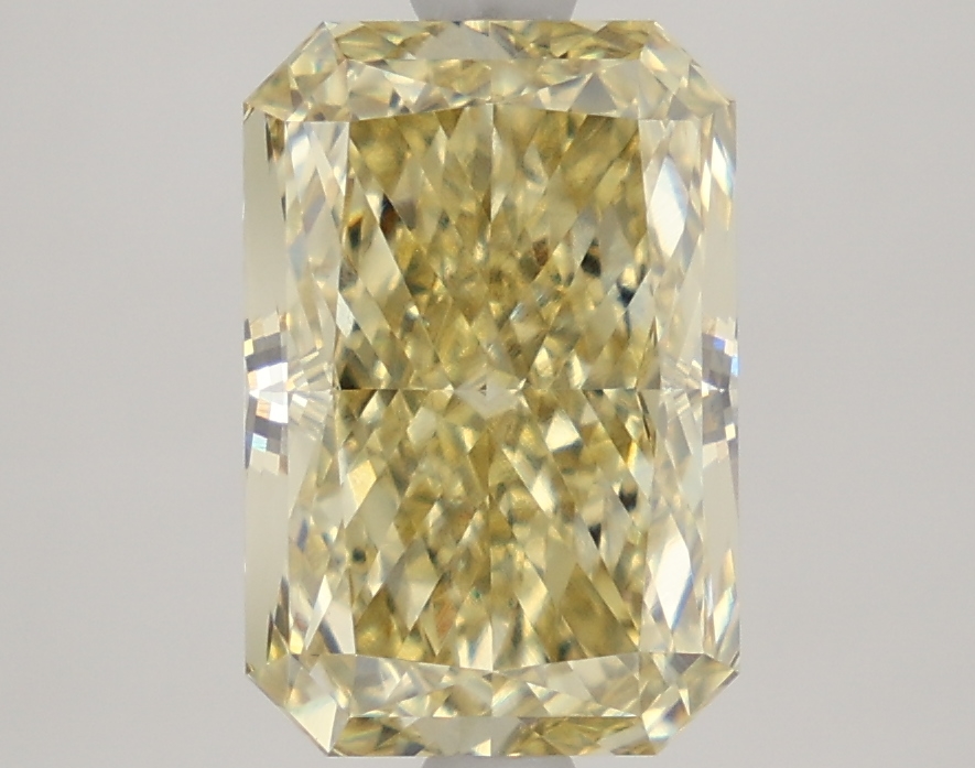 3.3-carat radiant diamond with null color, null cut, and VVS1 clarity.