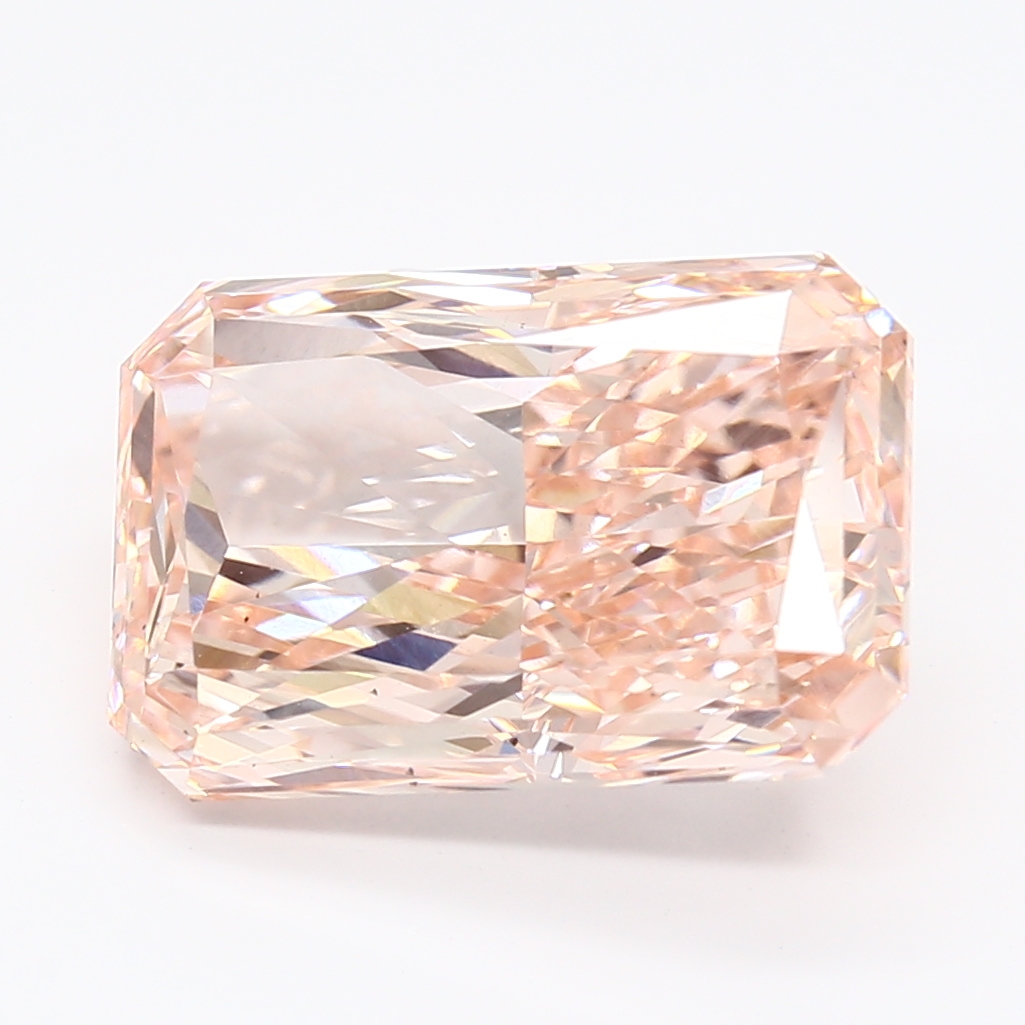 5.63-carat radiant diamond with null color, null cut, and VS1 clarity.