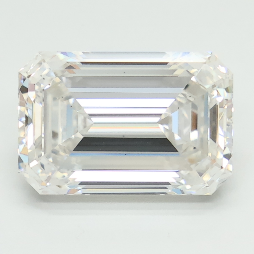 4.53-carat emerald diamond with E color, null cut, and VS2 clarity.